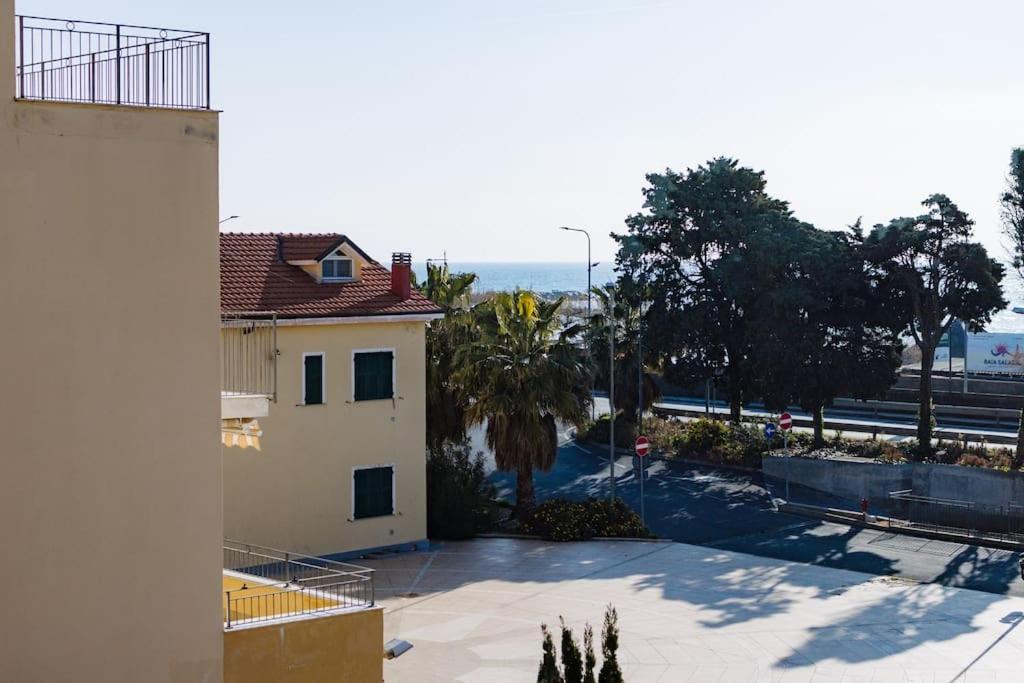 임페리아 Fronte Mare-Piscina- Pista Ciclabile 아파트 외부 사진